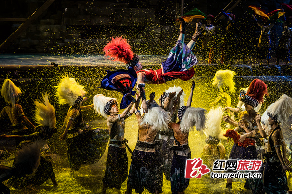 《边城》大型森林实景演出