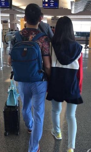 刘强东与奶茶<em>妹妹</em>美国度假 <em>甜蜜</em>牵手秀恩爱_娱