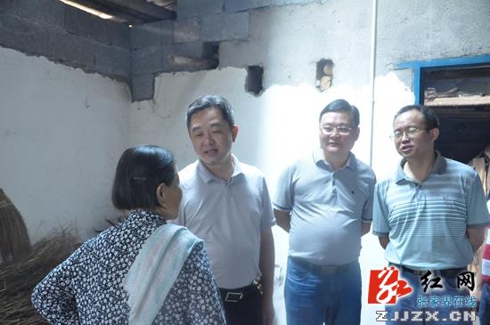 桑植县启动上半年乡镇工作分片讲评 刘卫兵赴第一片区