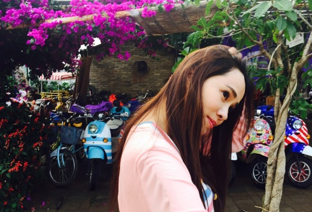 伊能静凌晨晒旅游照：想念大理 洁静安好