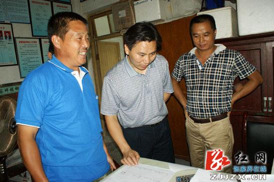 永定区：祝云武督查王家坪镇安全生产及防汛等工作