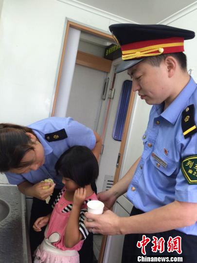 2名江西小女孩因琐事被奶奶责骂坐火车离家出走
