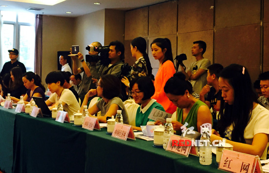 全国28家网媒齐聚米易。