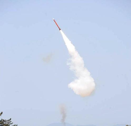 韩新型地对空导弹“天弓”试射成功拟年内量产