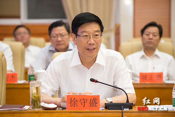 湖南贵州签署高铁经济带合作框架协议