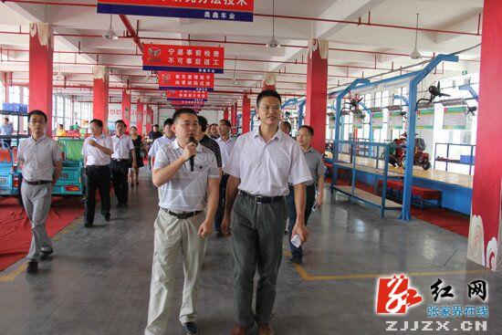 慈利：高靖生率队赴湘西州考察学习