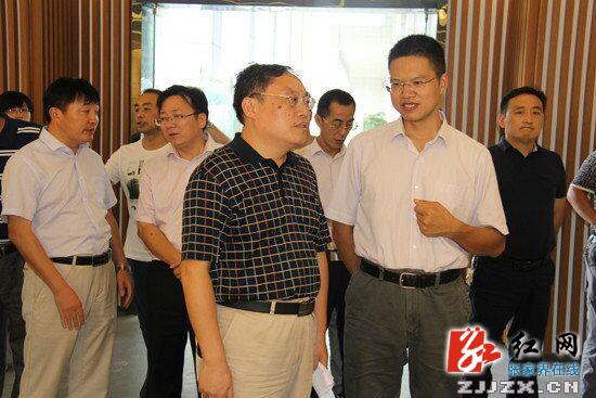 慈利:高靖生率队赴湘西州考察学习