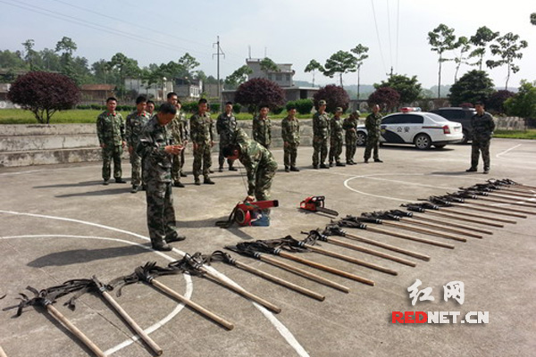 湖南省隆回县林业局在举行夏季森林防火大比武