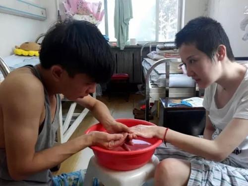 小伙唤醒“植物人”女友女孩醒后拒结婚（图）