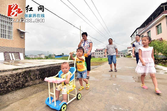 环境整治“6+1”行动让张家界“脸面”靓