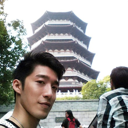 BoBo明星主播曹景豪珍贵曝光 网友：他生下来注定干这行！
