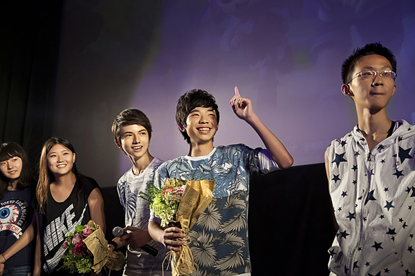 H2K与粉丝互动