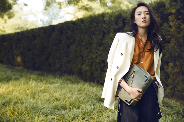 童瑶职业范十足