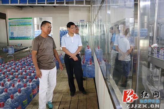 邱初开：抓安全生产稳定 促工业经济发展