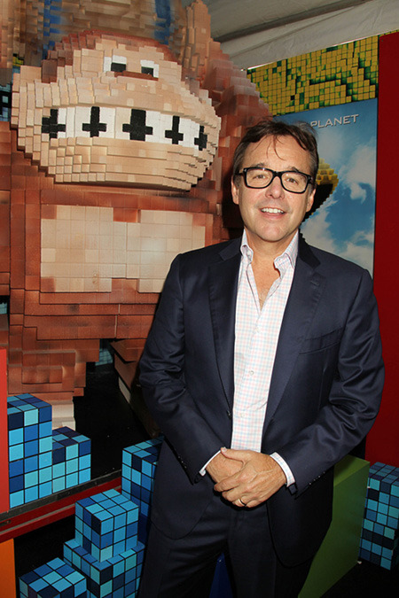 导演在《像素大战》首映现场