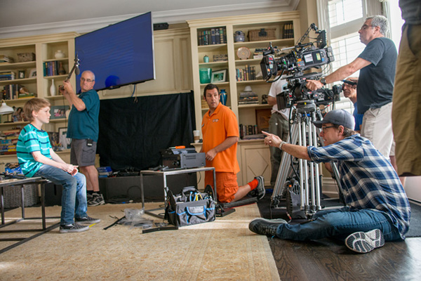 导演为小演员讲戏