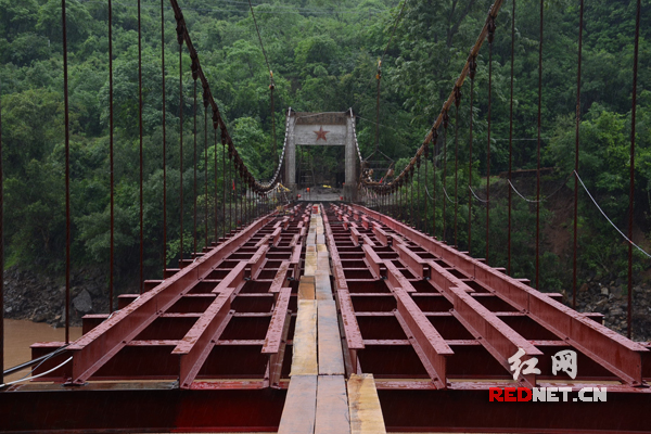 惠通桥始建于明朝末年，是联接怒江两岸的唯一通道。1942年初,中国远征军炸断该桥，阻挡了日军进军西南腹地的脚步