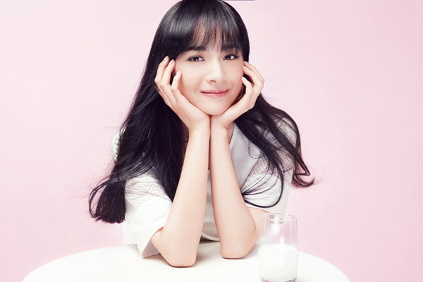 李依伊