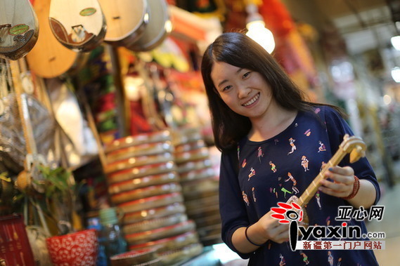 全国网络媒体及文化名家新疆行邂逅风情巴扎二道桥