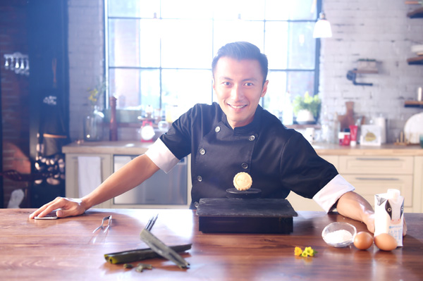 谢霆锋笑容温暖