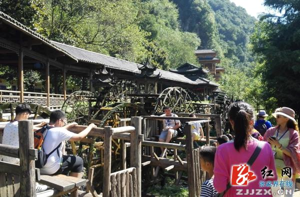 提质升级添魅力 张家界黄龙洞8个月“吸”客100万人