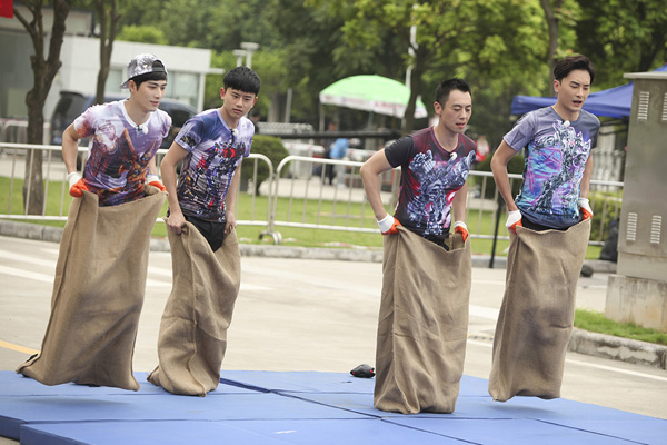 张杰跳布袋分组