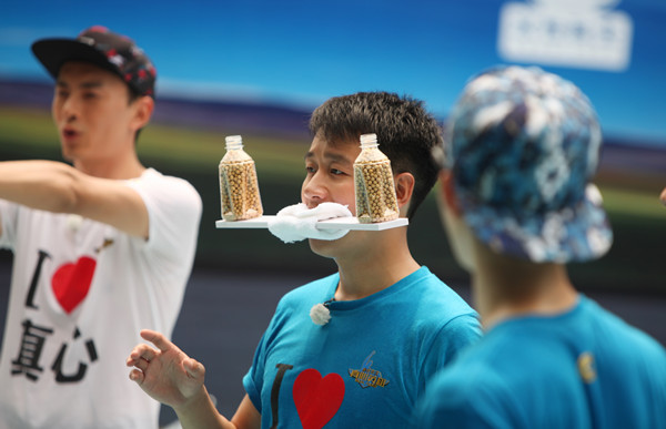 佟大为大跳疯狂“甩豆舞”