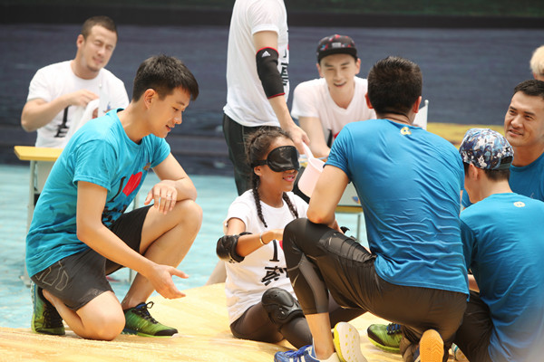 佟大为灵感不断东北话幽默