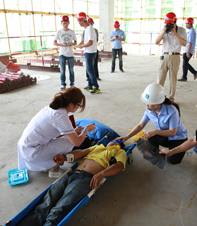 中建五局总承包公司开展应急预案培训及救援演练活动_企业频道_红网