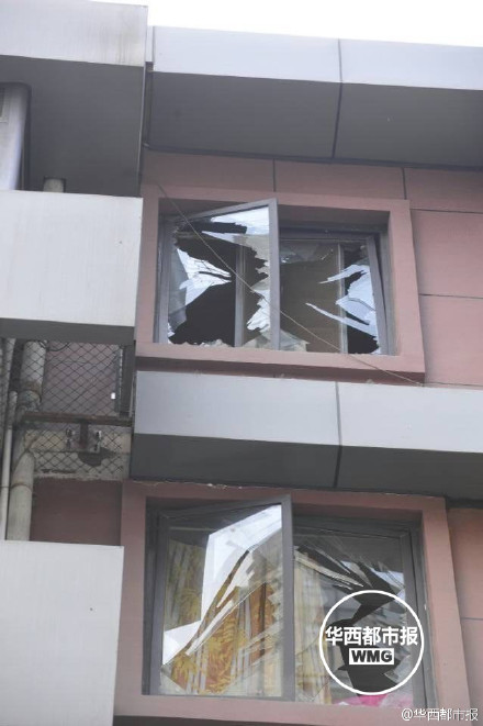 小区住宅楼爆炸1人送医 3至8楼部分阳台烧黑(图)
