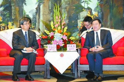 9月22日,省委副书记、省长杜家毫在长沙会见亚行行长中尾武彦一行。