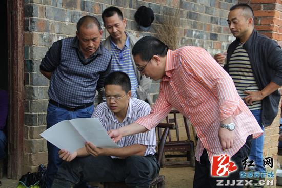 慈利:高靖生深入大山“认亲”