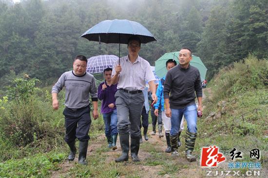 慈利:高靖生深入大山“认亲”