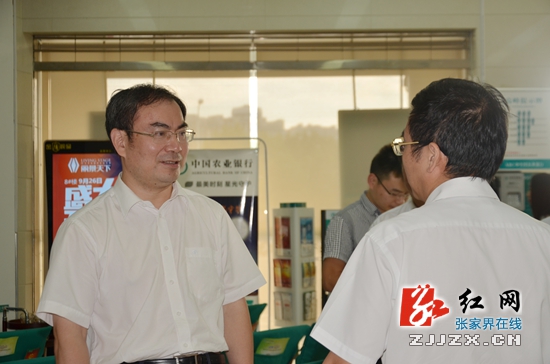 刘革安专题调研全市金融工作