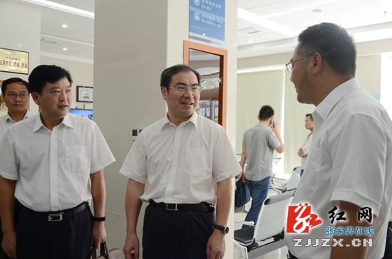 刘革安专题调研全市金融工作