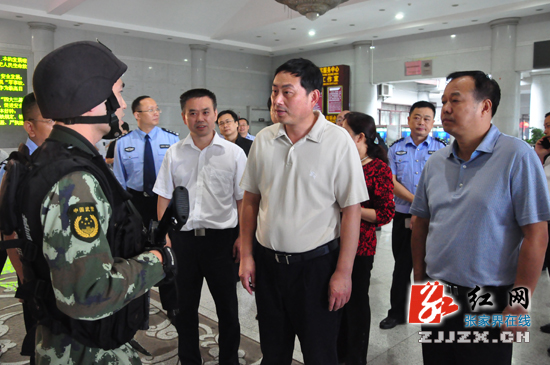 【“十一”在张家界】王志刚调研国庆节旅游接待工作