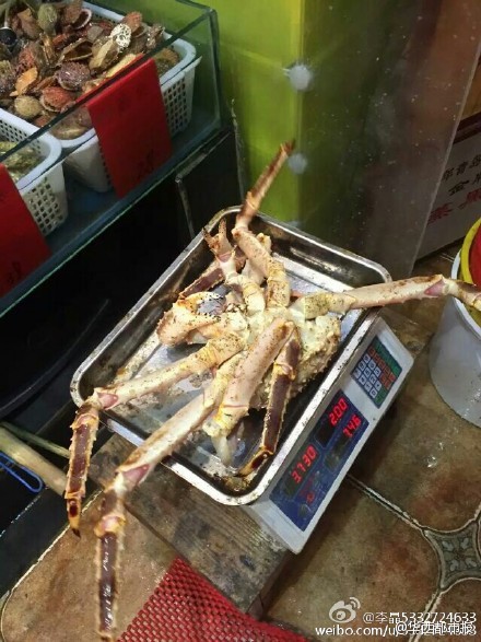 青岛再现黑餐厅:店家卖蟹先拔腿 游客花费3000元