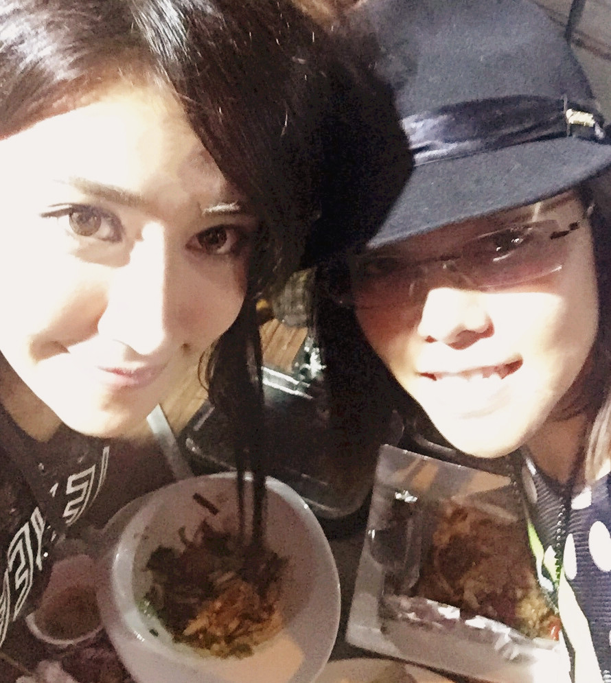 张暖雅与张惠春情比姐妹深