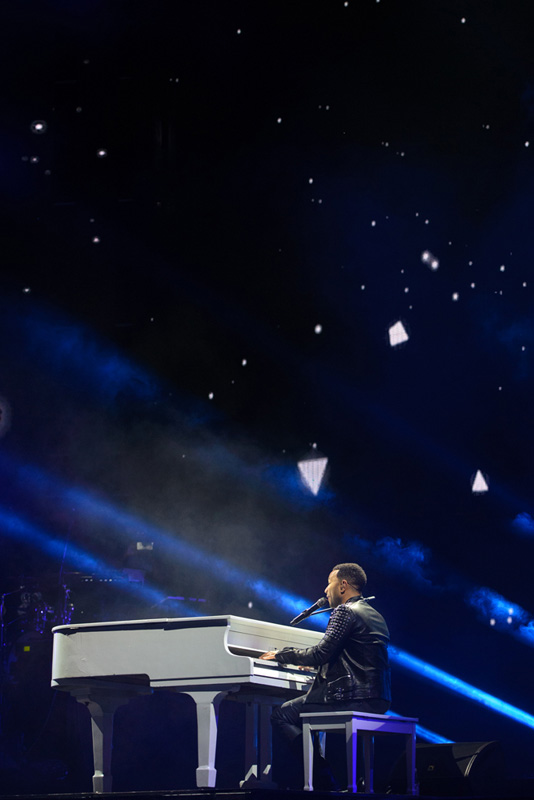 11（John Legend）