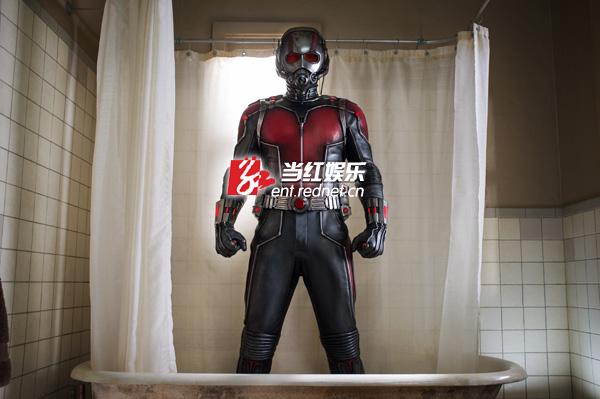 蚁人造型略显“逗比”