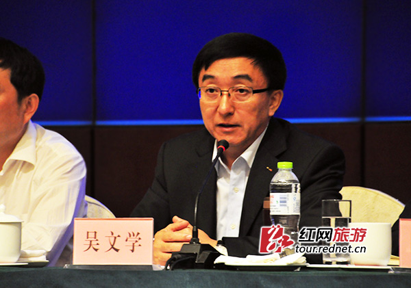 国家旅游局副局长吴文学解读旅游规划扶贫。