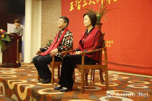 冀派内画第二代传人举办收徒仪式 首建非遗金字塔式传承阵式_企业频道_红网