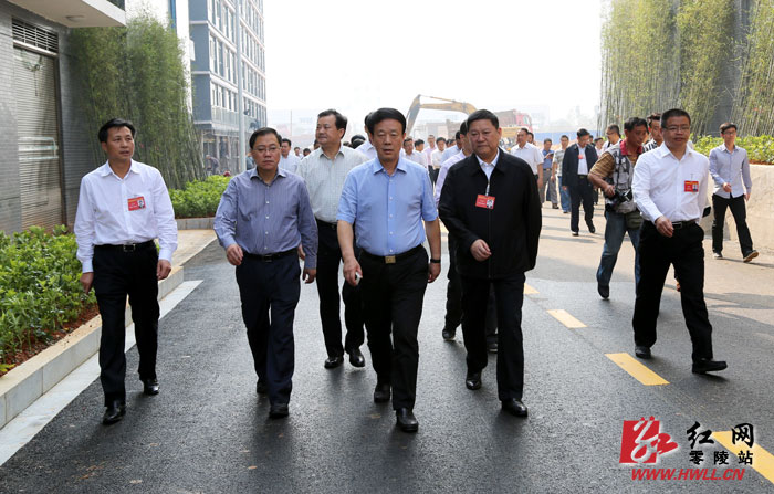 张兴国 陈斌 陈瑶)10月19日上午,娄底市委书记龚武生,市委副书记,市长