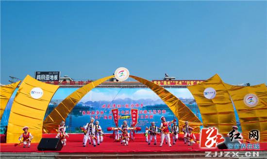 桑植民歌王总决赛落幕 2015新歌王诞生