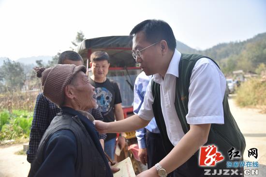 【警视窗】胡志文深入河口乡开展“二进二访三促”活动