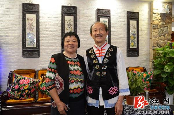 武陵源78岁老汉开特色客栈  传承土家民俗文化