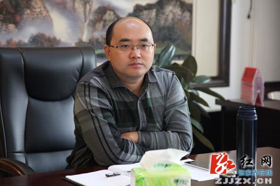永定区：尚生龙主持召开争取项目资金推进会
