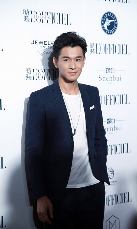 乔振宇亮相红毯2