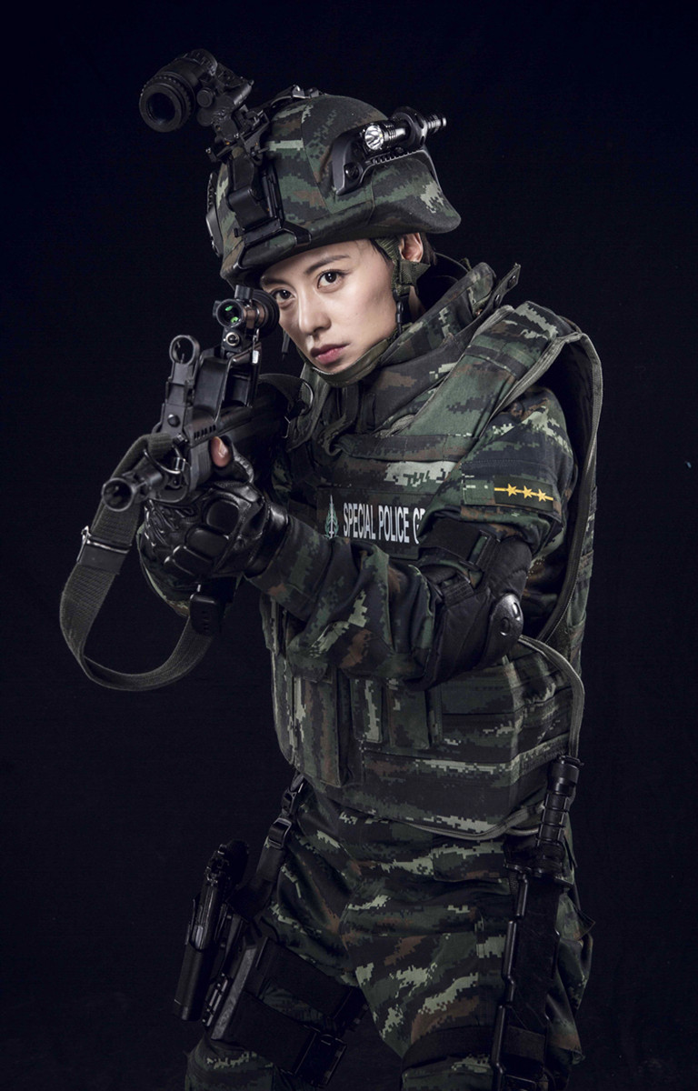 王力可英姿煞爽