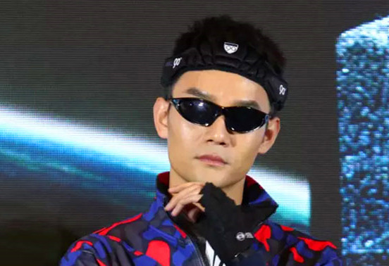 《全员加速中》